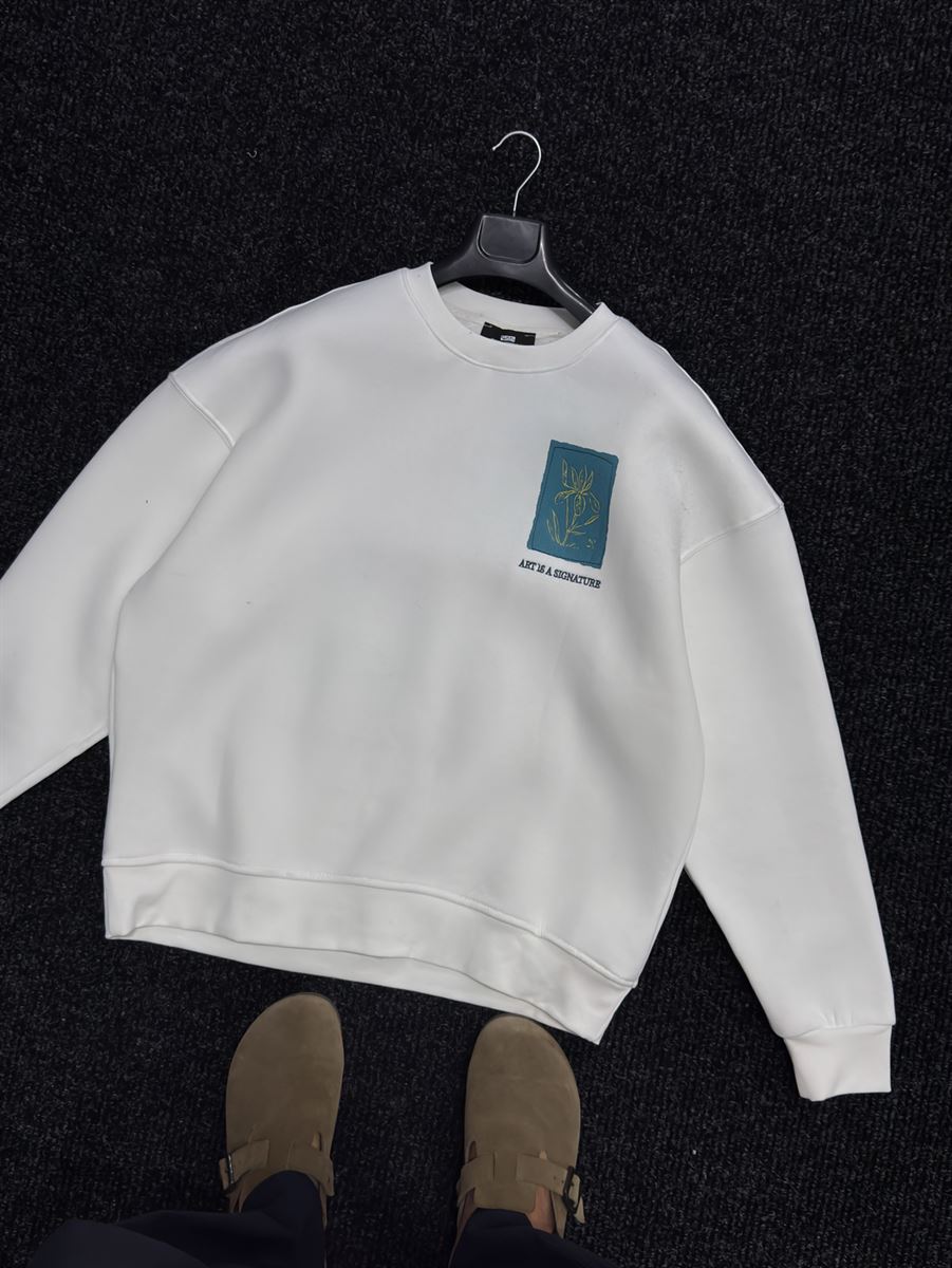 White Embossed Flower Brushed Sweatshirt TW-7081