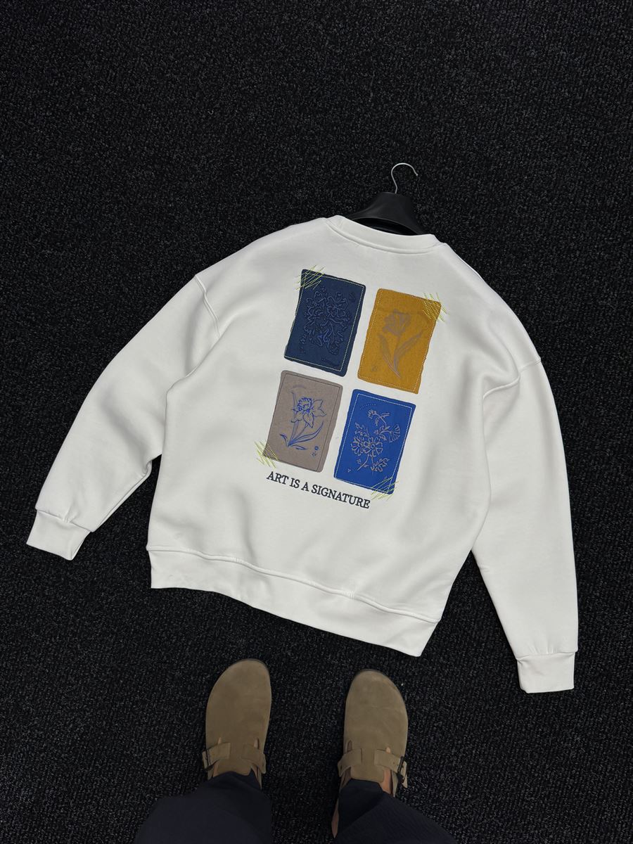 White Embossed Flower Brushed Sweatshirt TW-7081