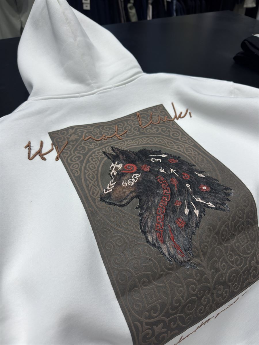 White Wolf Embroidered Hooded Sweatshirt SW-5208