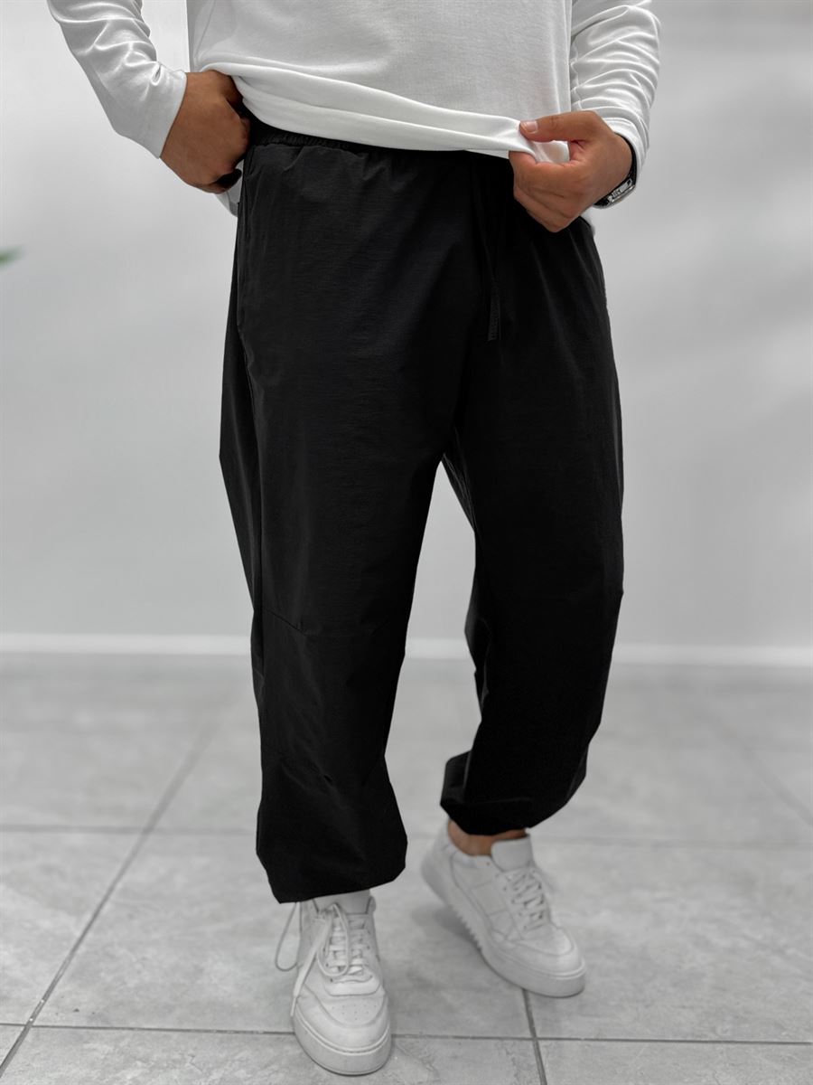 Black Hem Stopper Parachute Trousers WE-5123