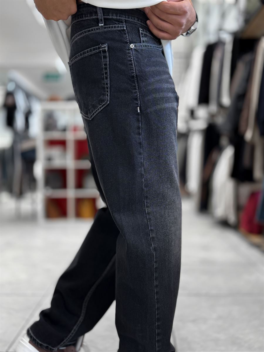 Black Stitched Washed Baggy Jeans WE-3338