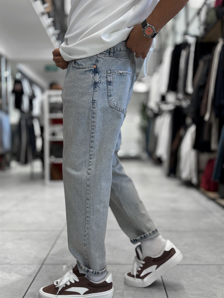 Ice Blue Hem Ripped Effect Boyfriend Jeans WE-2881