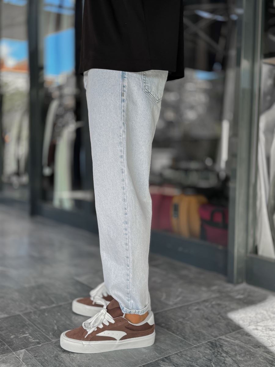 Ice Blue Washed Boyfriend Jeans WE-2339/2672/2231