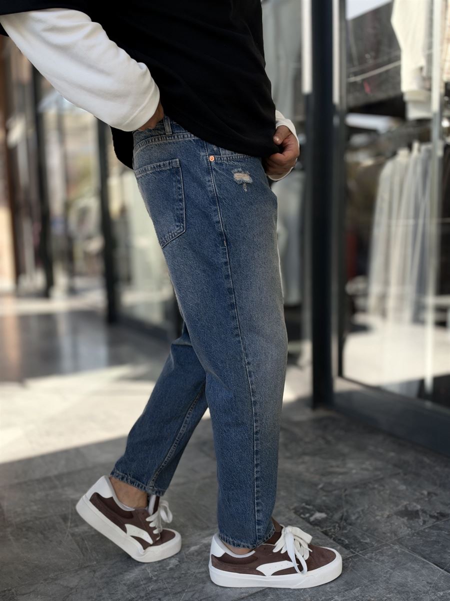 Dark Blue Boyfriend Jeans with Distressed Pocket Details WE-2402