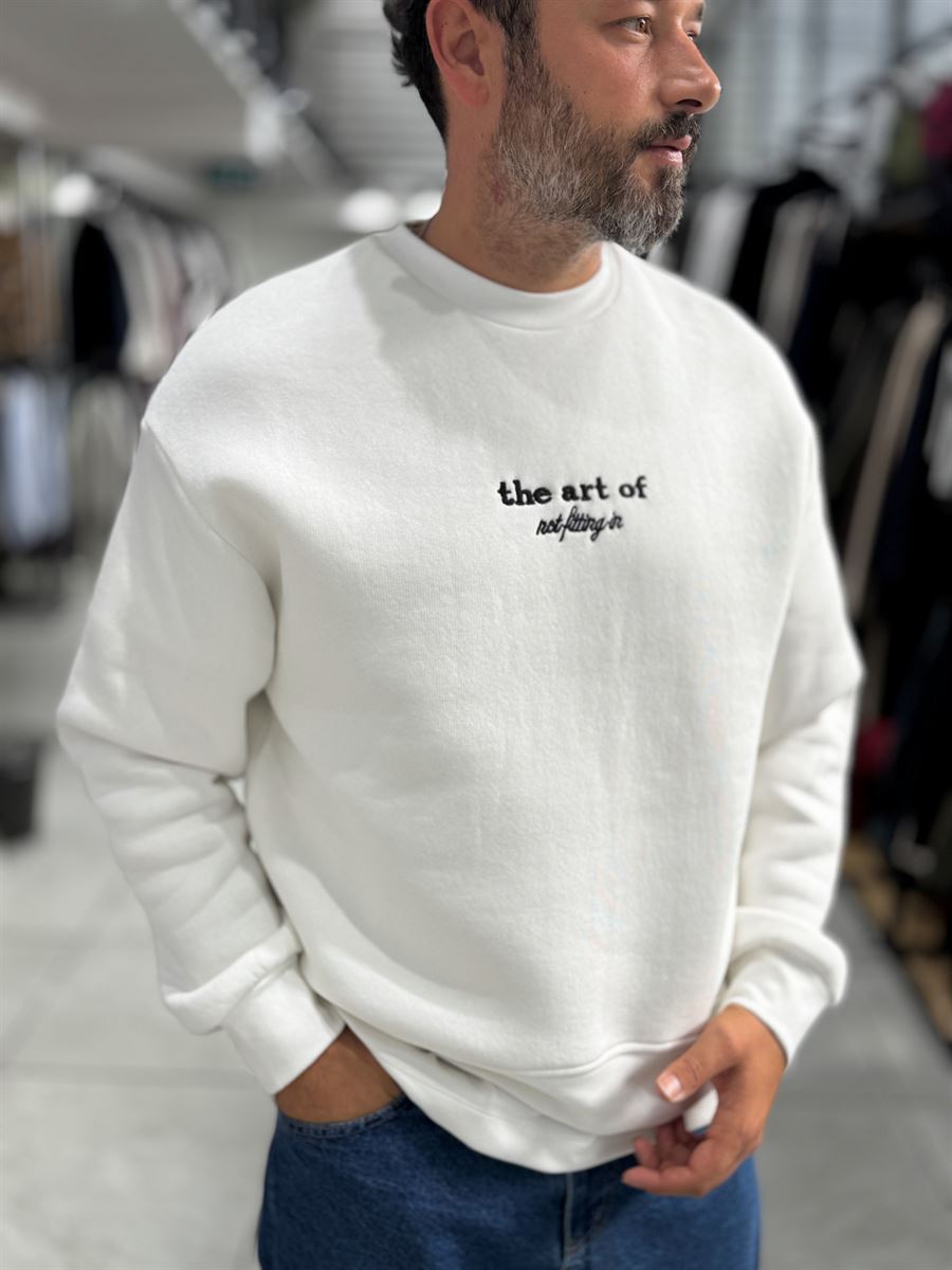 White Hat Printed Oversized Sweatshirt RES-5021