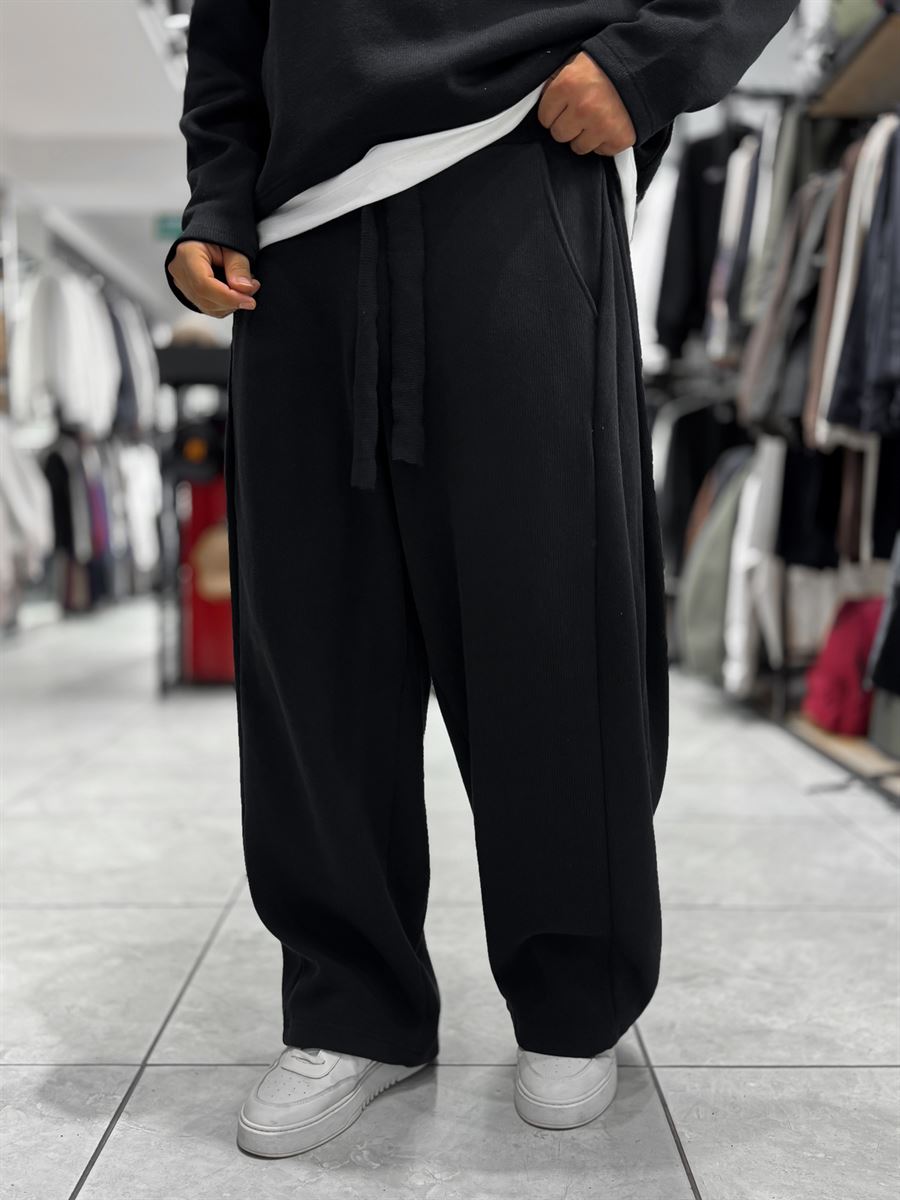 Black Relaxed Fit Belted Waffle Sweatpants HM